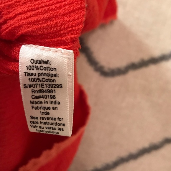 Red halter top - Picture 4 of 4